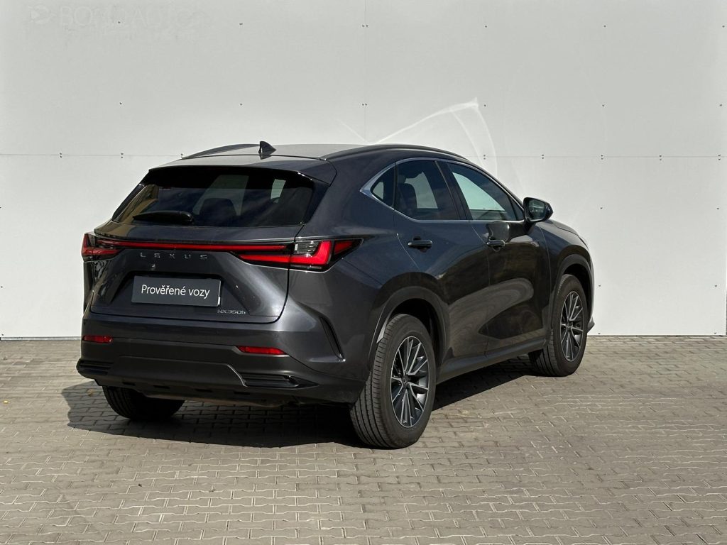 Lexus NX 350h  2,5 HSD e-CVT Prestige 4×4 E-FOUR