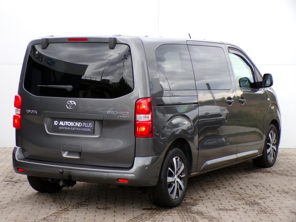 Toyota Proace  L1 2.0 D-4D 110kW Family