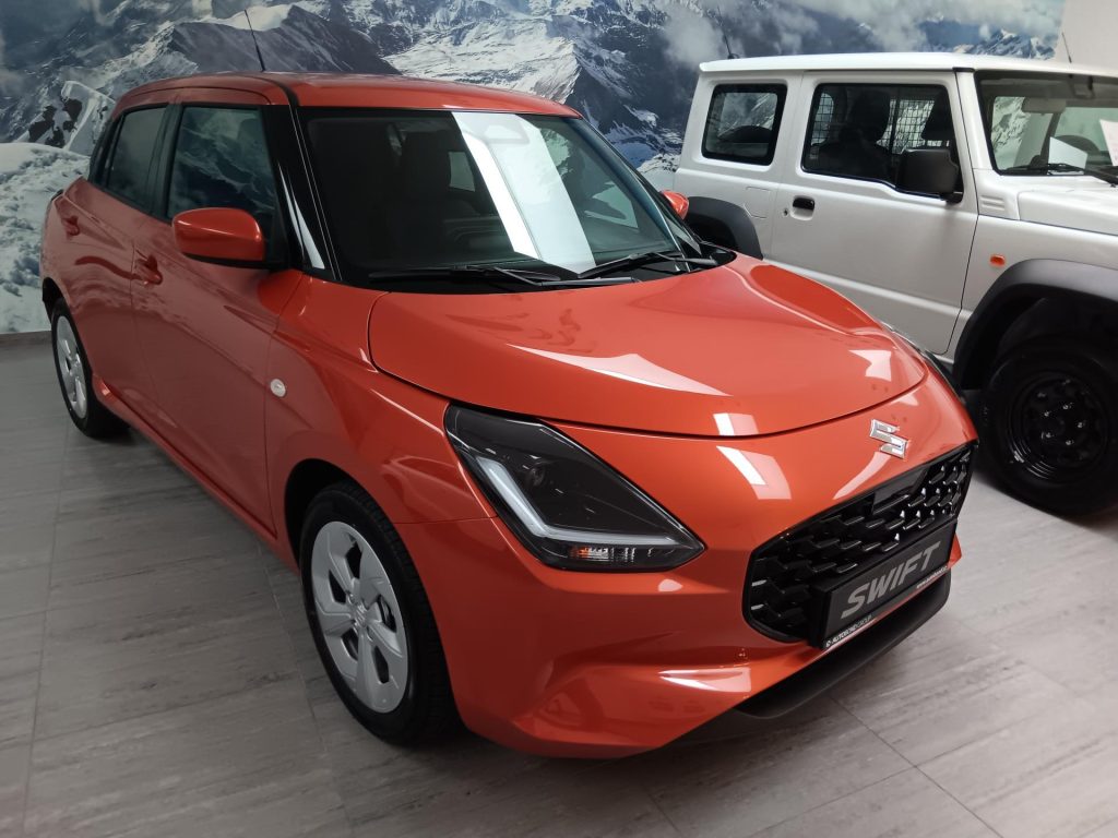 Suzuki Swift  PREMIUM 1.2 HYBRID CVT 4x2 MY24