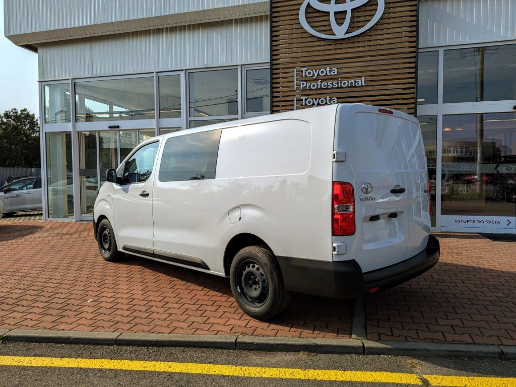 Toyota ProAce  2,0 D 140K 4x2 6MT CREWCAB 5 MÍST