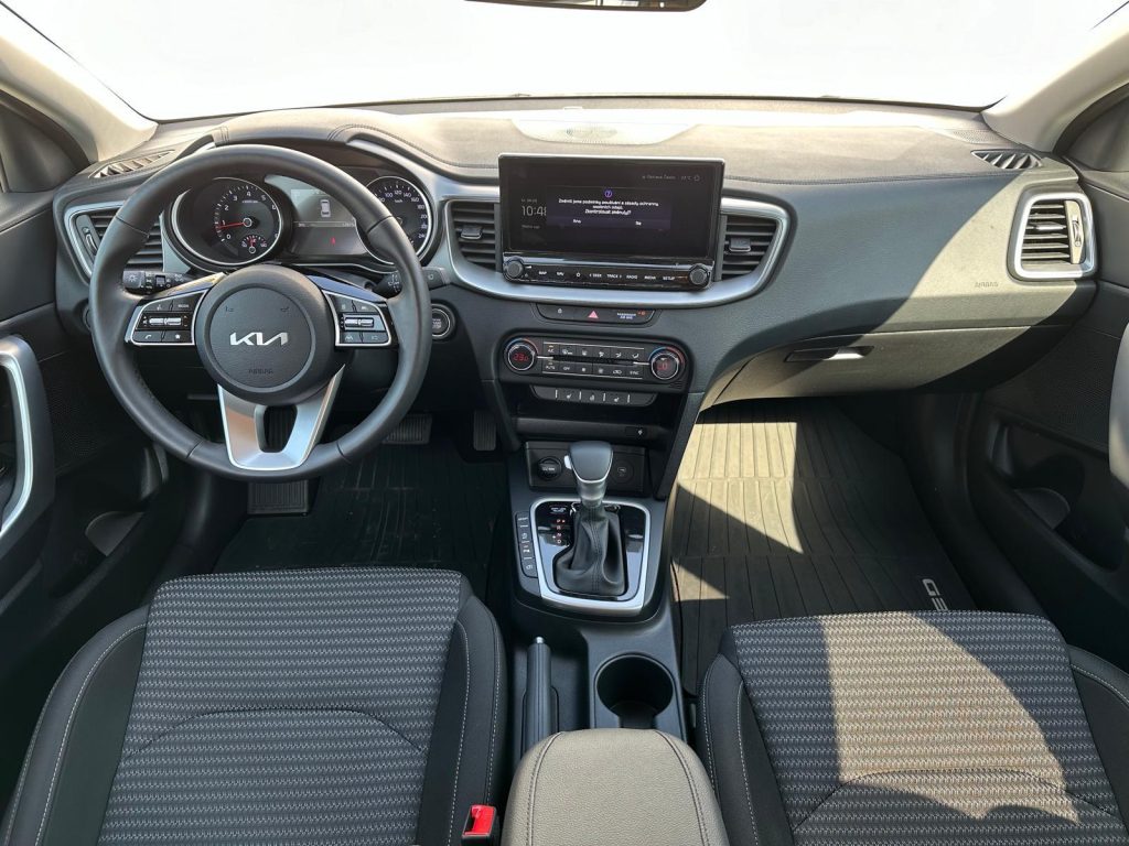 KIA Ceed  1.5 T-GDi 7DCT TOP Smartkey