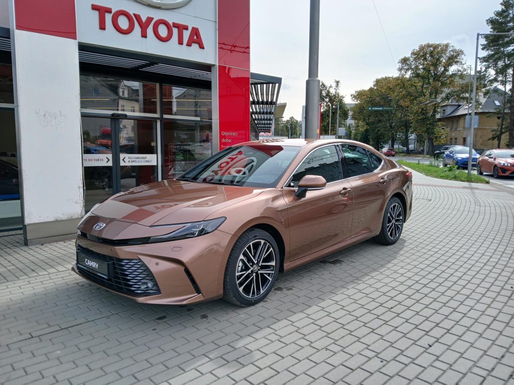 Toyota Camry  Camry 2.5 HEV CVT Prestige