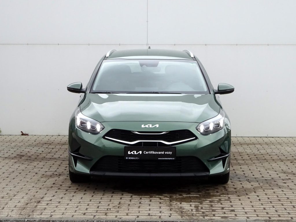 KIA Ceed  1.5 T-GDi 7DCT TOP Smartkey