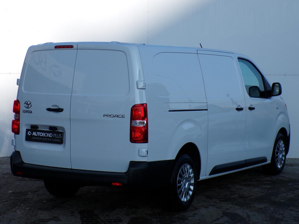 Toyota Proace  L2 2.0 D-4D 106kW Active