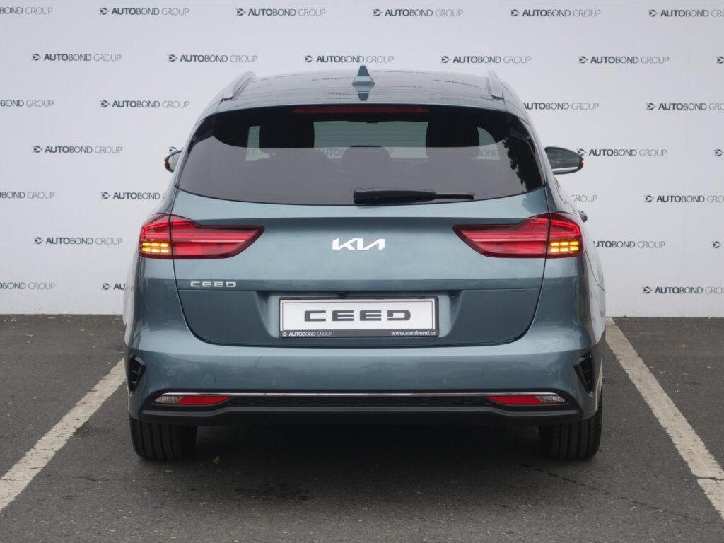 KIA Ceed  SW CD 1,5 T-GDi GPF TOP*