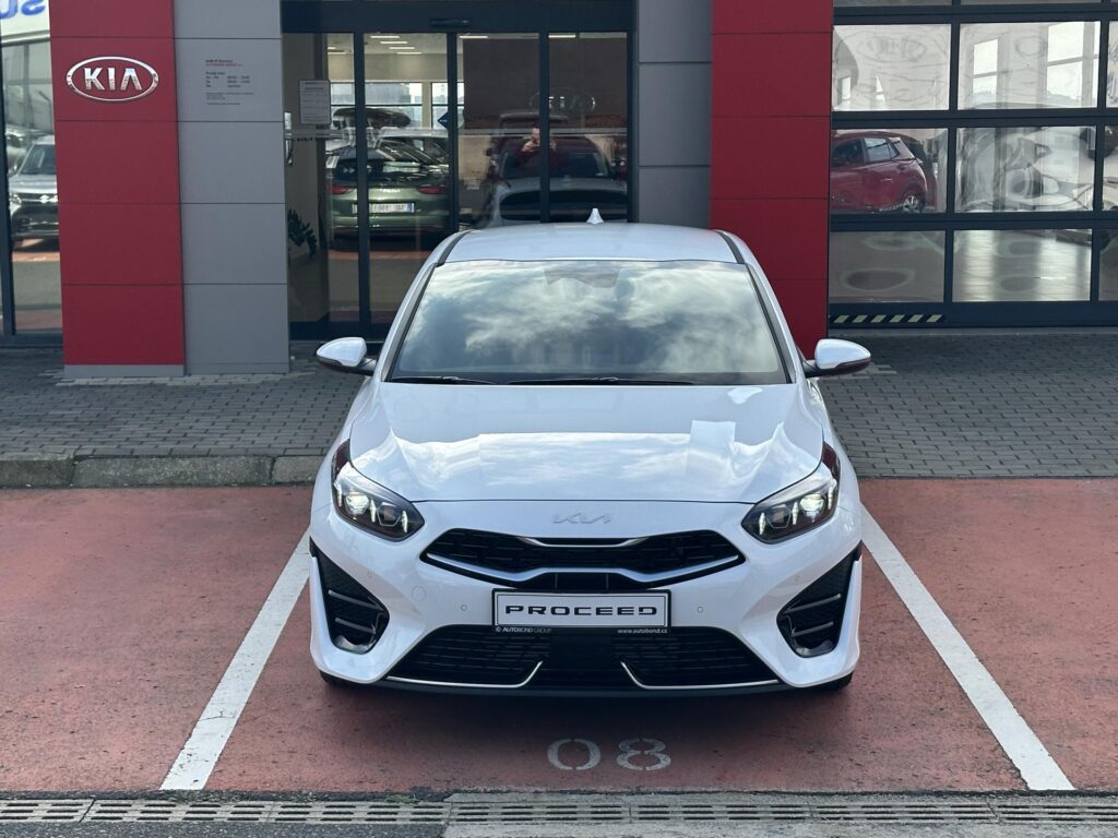 KIA ProCeed  1,5 T-GDi GPF 7DCT GT LINE PLUS (2025)