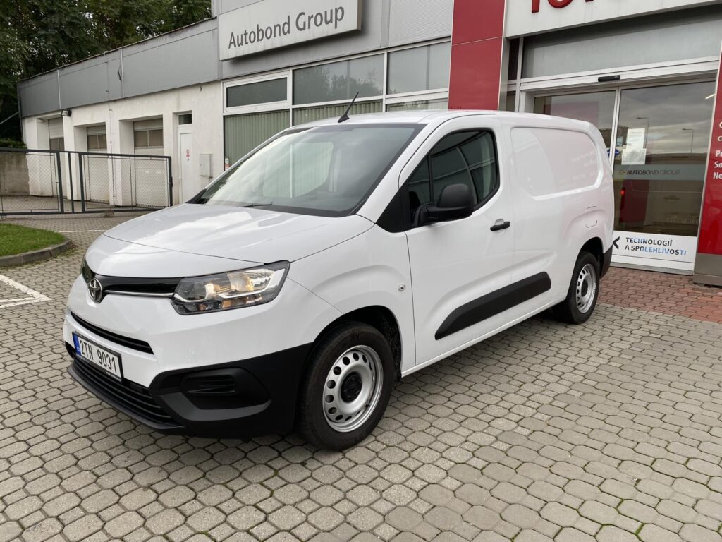 Toyota ProAce City  1.5D 6MT Active + Tažné