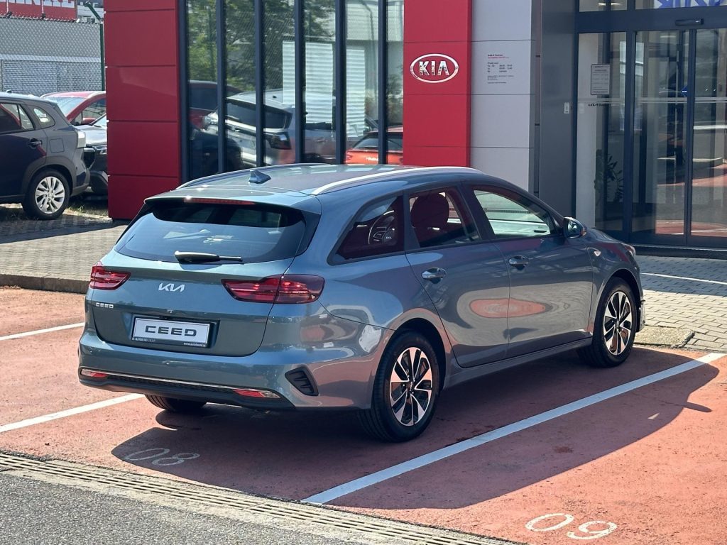 KIA Ceed  SW CD 1,5 T-GDi GPF 7DCT SPIN !SKLADEM!