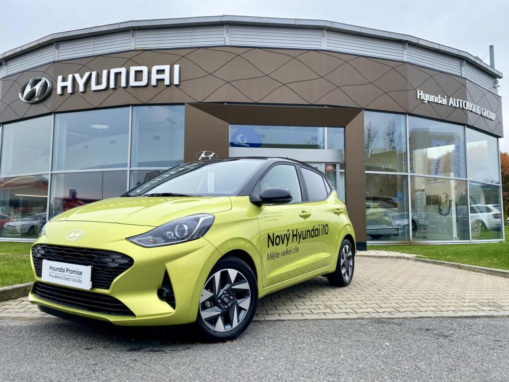 Hyundai i10  1,0i 63k Smart 15" ALU, dvoutónová střecha