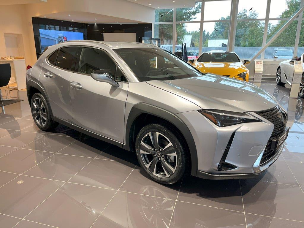 Lexus UX 300h  2,0l