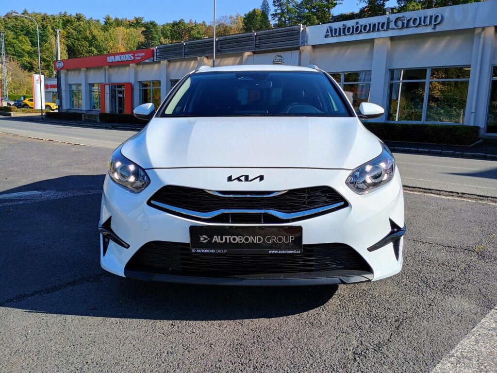 KIA Ceed  SW SPORT EDITION 1.5 T-GDI MT