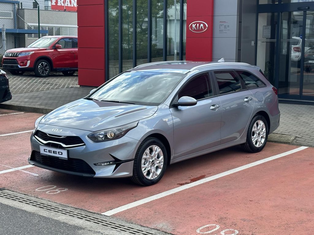 KIA Ceed  SW CD 1,5 T-GDi GPF SPIN *