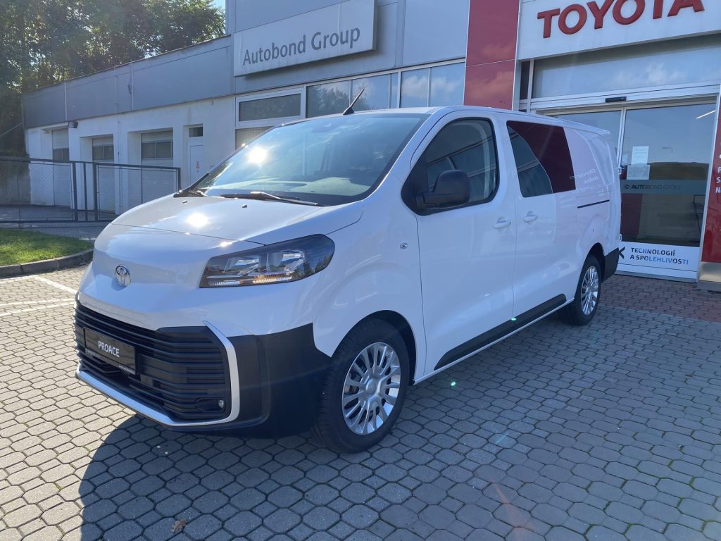 Toyota ProAce  2.0D 6MT Crewcab Multimedia + tažné