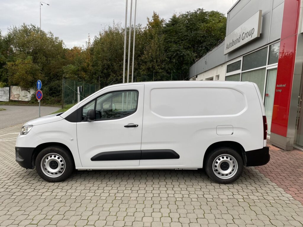 Toyota ProAce City  1.5D 6MT Active + Tažné