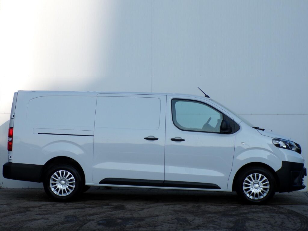 Toyota Proace  L2 2.0 D-4D 106kW Active