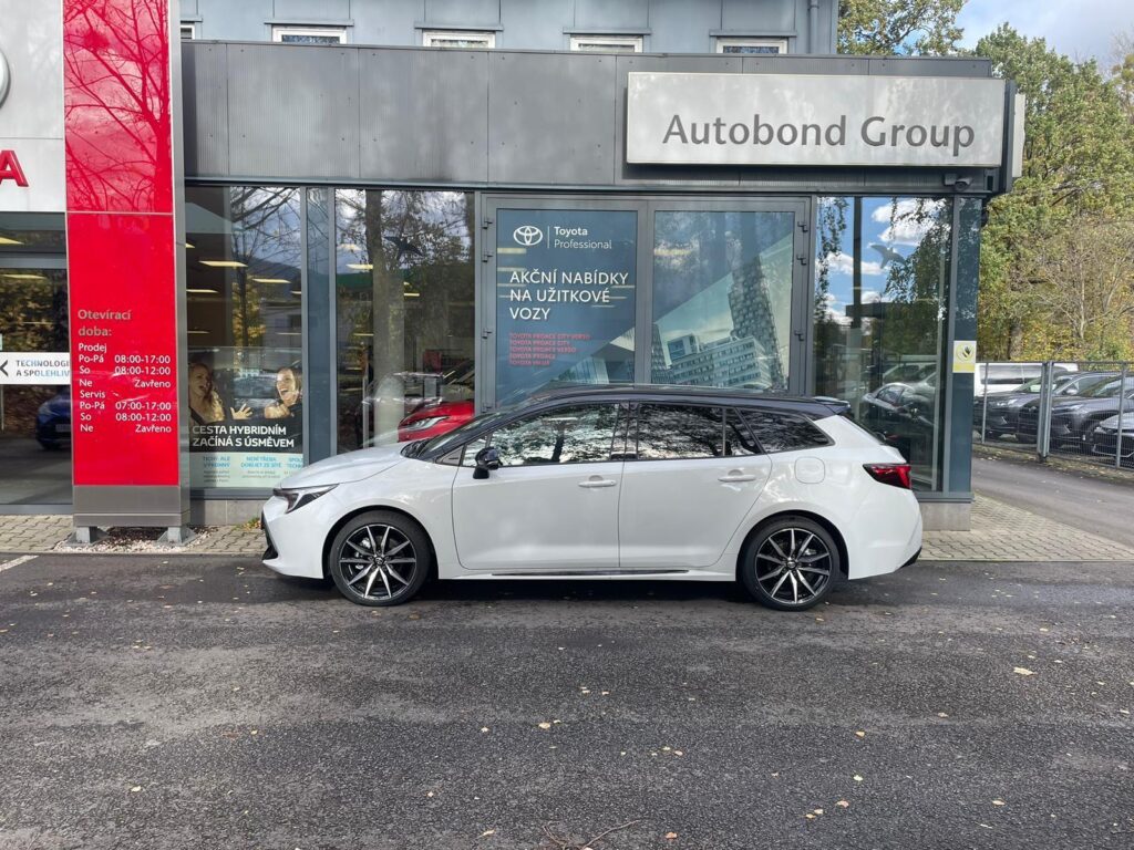 Toyota Corolla  1,8 Hybrid GR SPORT Dynamic JBL