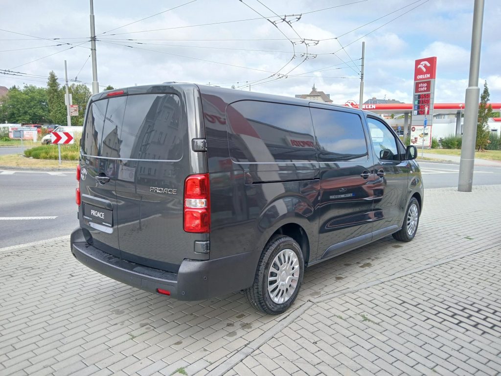 Toyota ProAce  Proace Van L2, 2.0D 144k 6 MT Active Multimedia+Navi