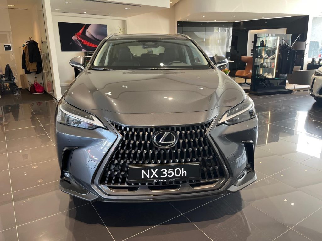 Lexus NX 350h  2,5l