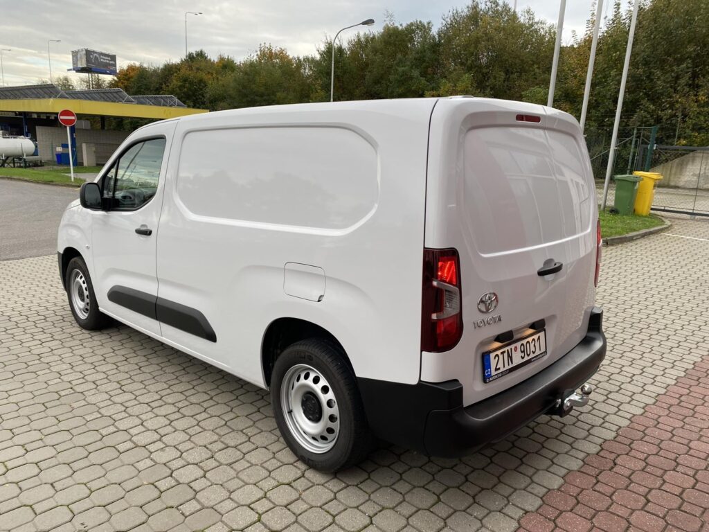 Toyota ProAce City  1.5D 6MT Active + Tažné