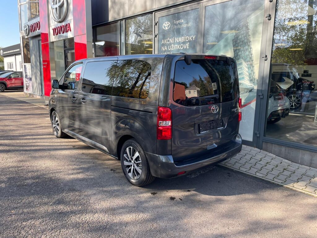 Toyota ProAce Verso  2.0 L1 VIP 7S