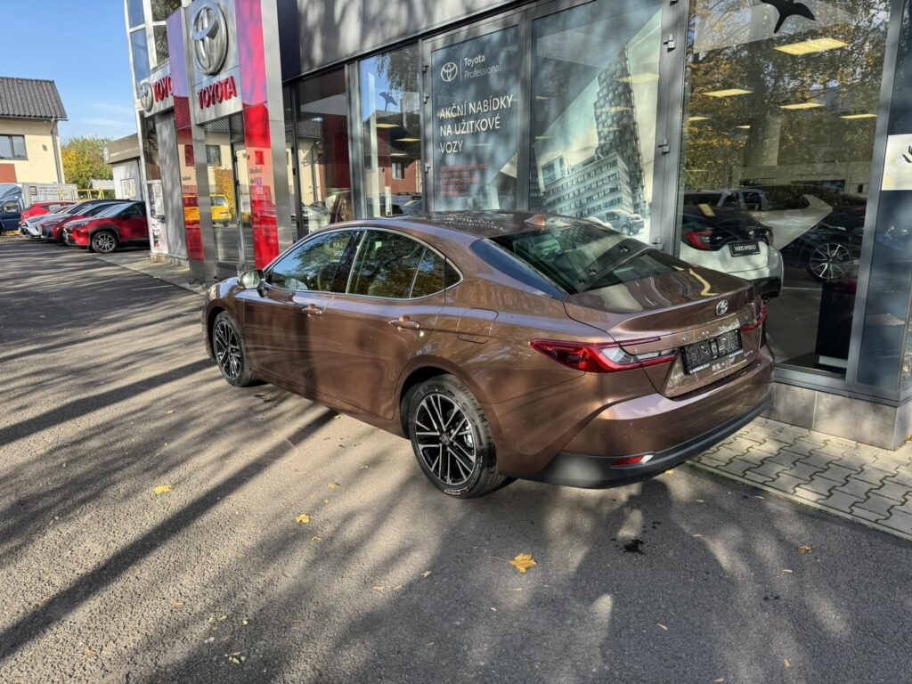 Toyota Camry  2,5 Hybrid Prestige