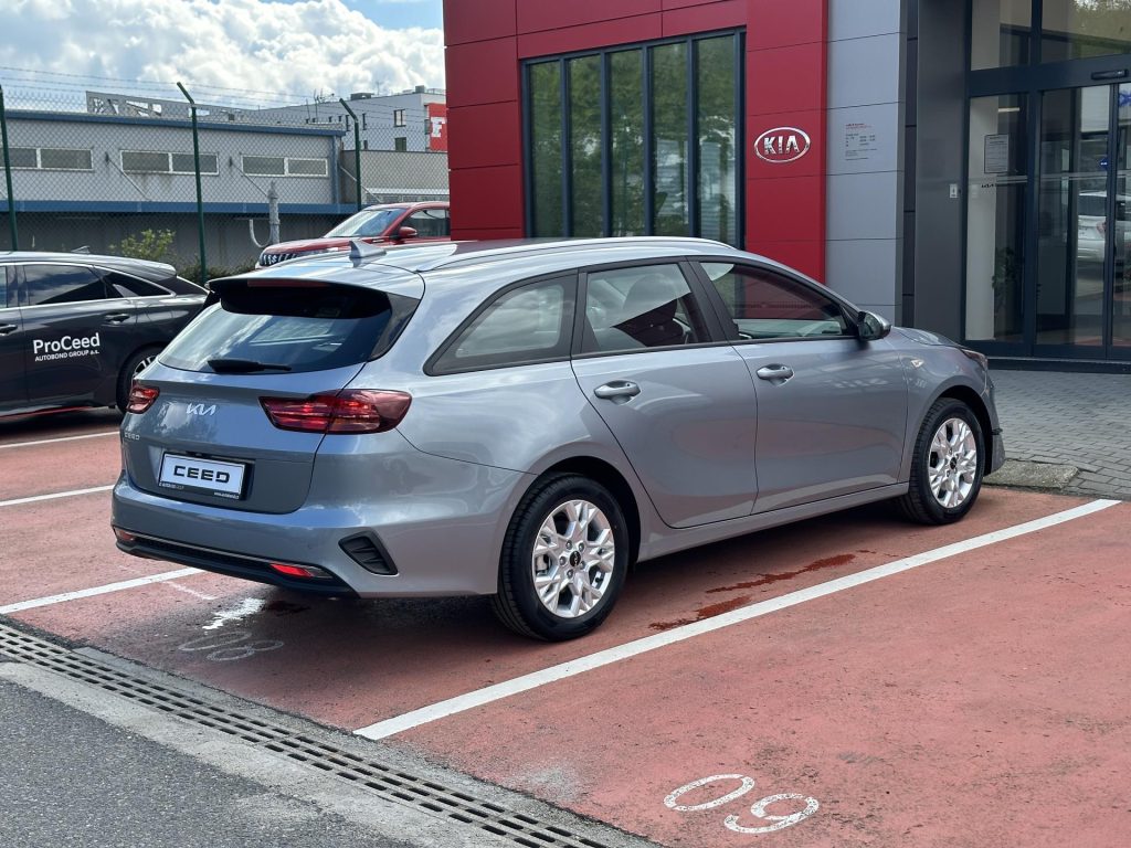 KIA Ceed  SW CD 1,5 T-GDi GPF SPIN *