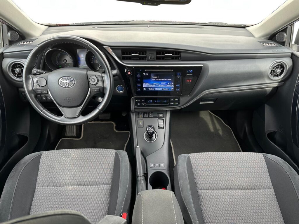 Toyota Auris  1.8 HSD e-CVT Selection