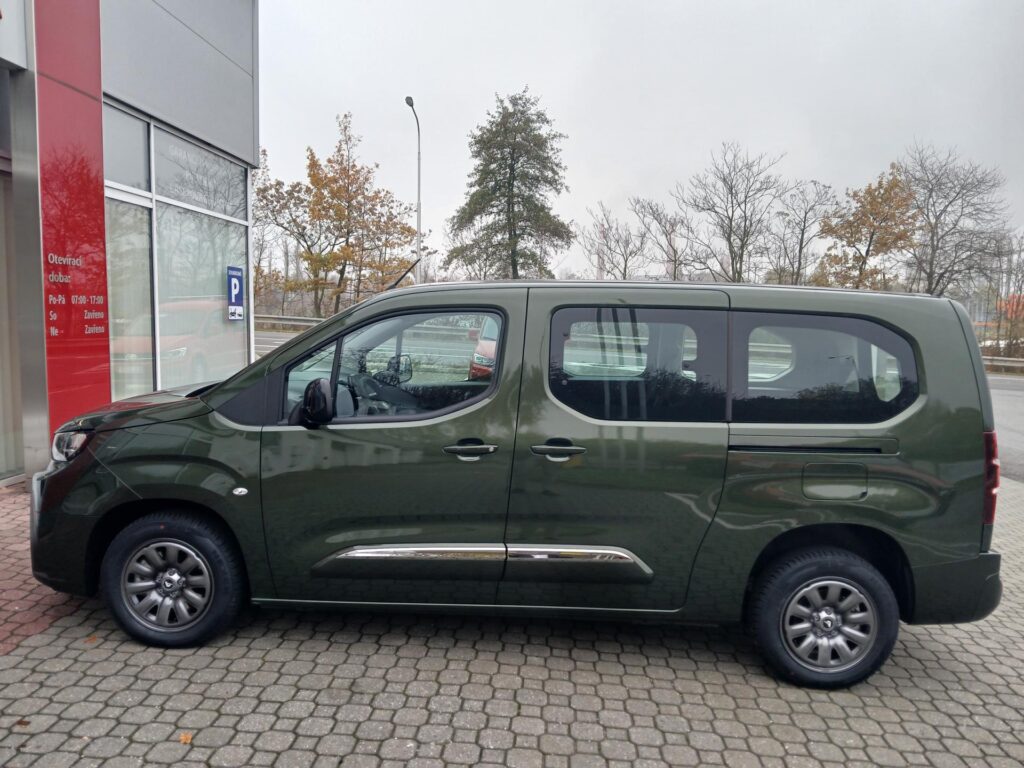 Toyota Proace City Verso  1.5D 6MT Business + zimní kola