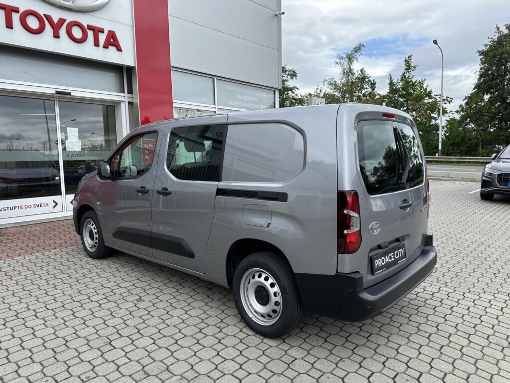 Toyota Proace City  1.5D 130k 6MT Crew Cab Comfort