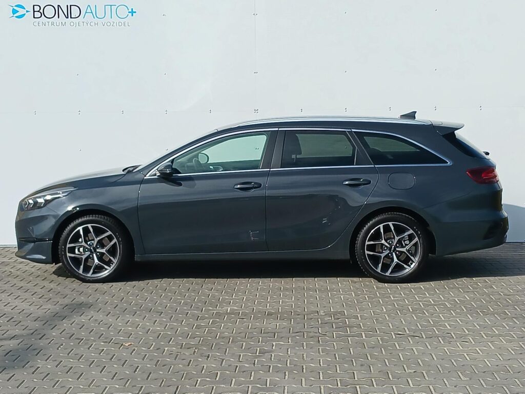 KIA Ceed  1.5 T-GDi 7DCT TOP Premium