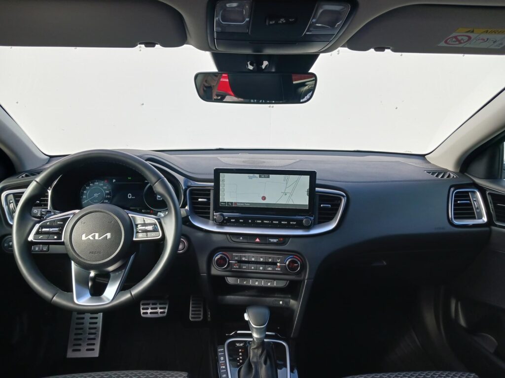 KIA Ceed  1.5 T-GDi 7DCT TOP Premium