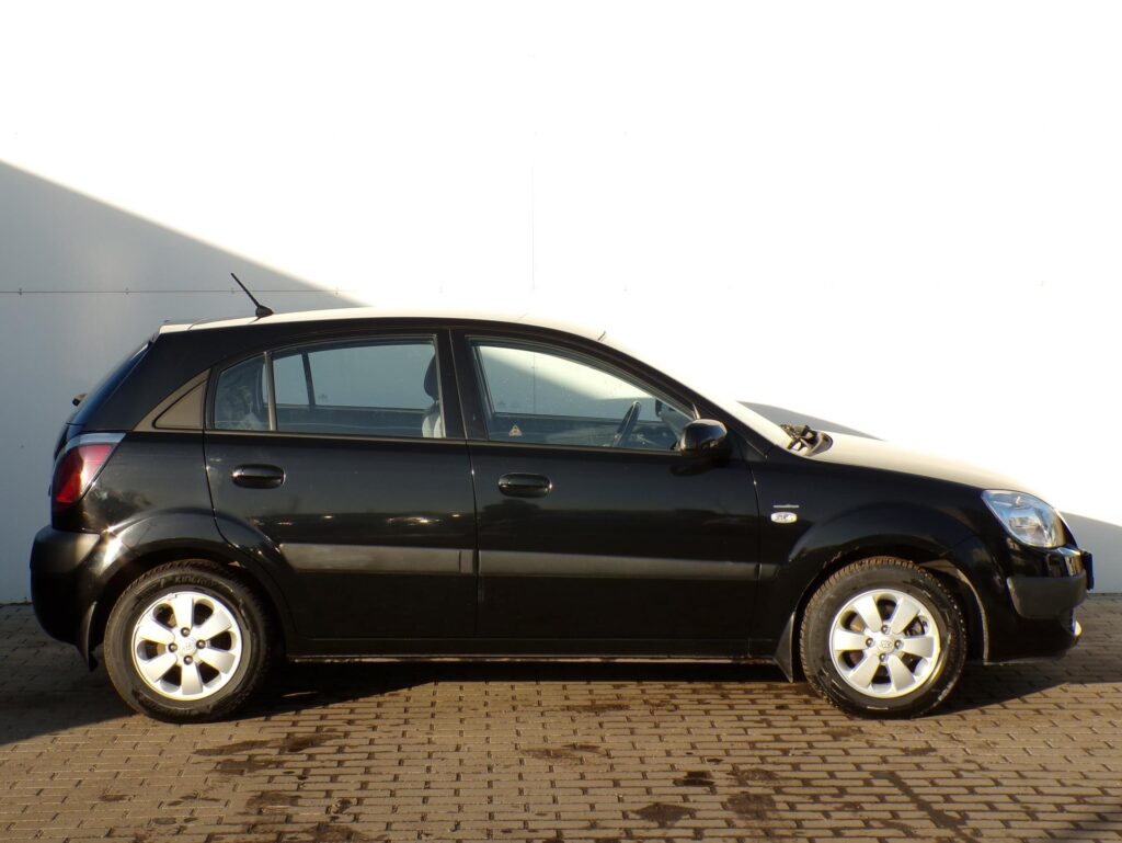 KIA Rio  1.4 i 71kW Sport