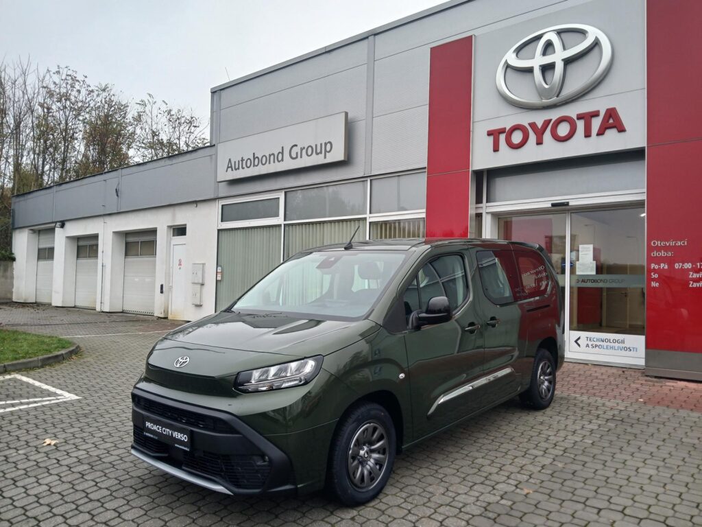 Toyota Proace City Verso  1.5D 6MT Business + zimní kola