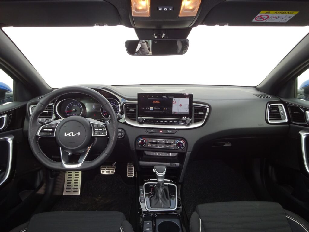 KIA Ceed  1.5 T-GDi DCT GT-Line SPAS Tech