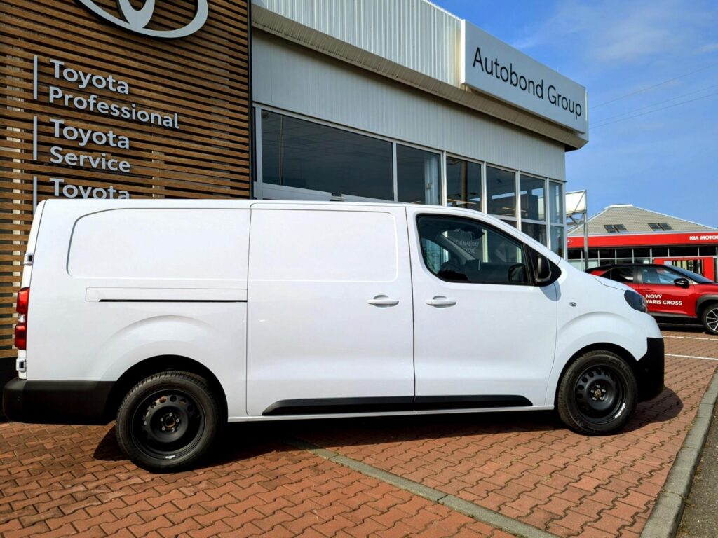 Toyota ProAce  2.0D 144K L2 4x2 6MT Active MultimediaNAVI