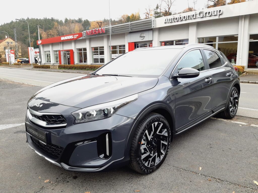 KIA XCeed  TOP 1.5 T-GDi MT