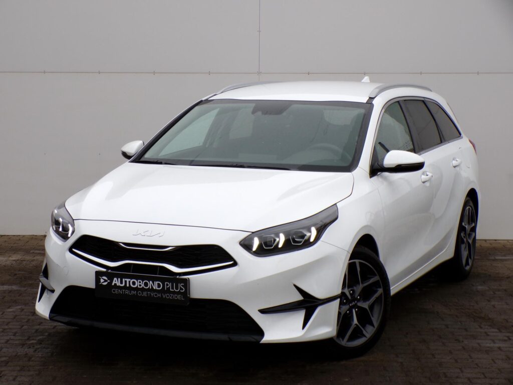 KIA Ceed  1.5 T-GDi 117kW TOP Smartkey