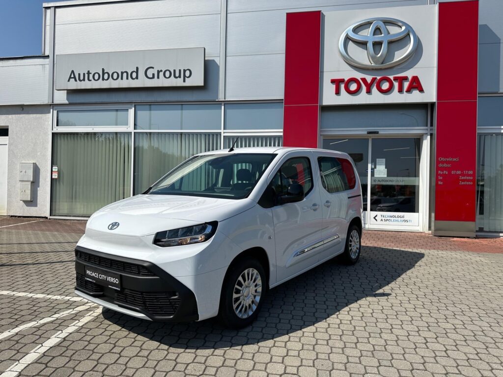 Toyota ProAce City Verso  1.2T 6MT Business