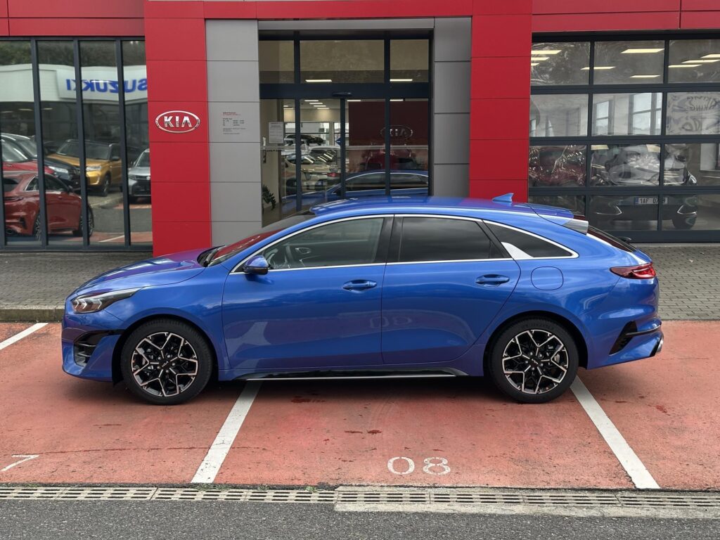 KIA ProCeed  1,5 T-GDi GPF 7DCT GT LINE PLUS