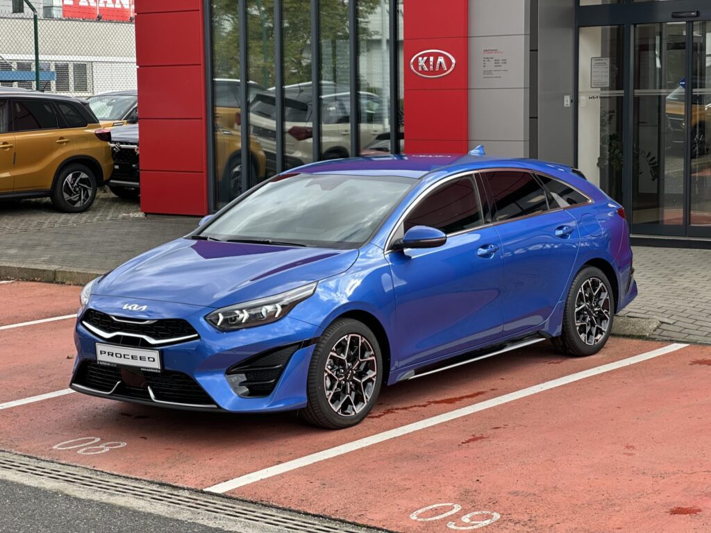 KIA ProCeed  1,5 T-GDi GPF 7DCT GT LINE PLUS