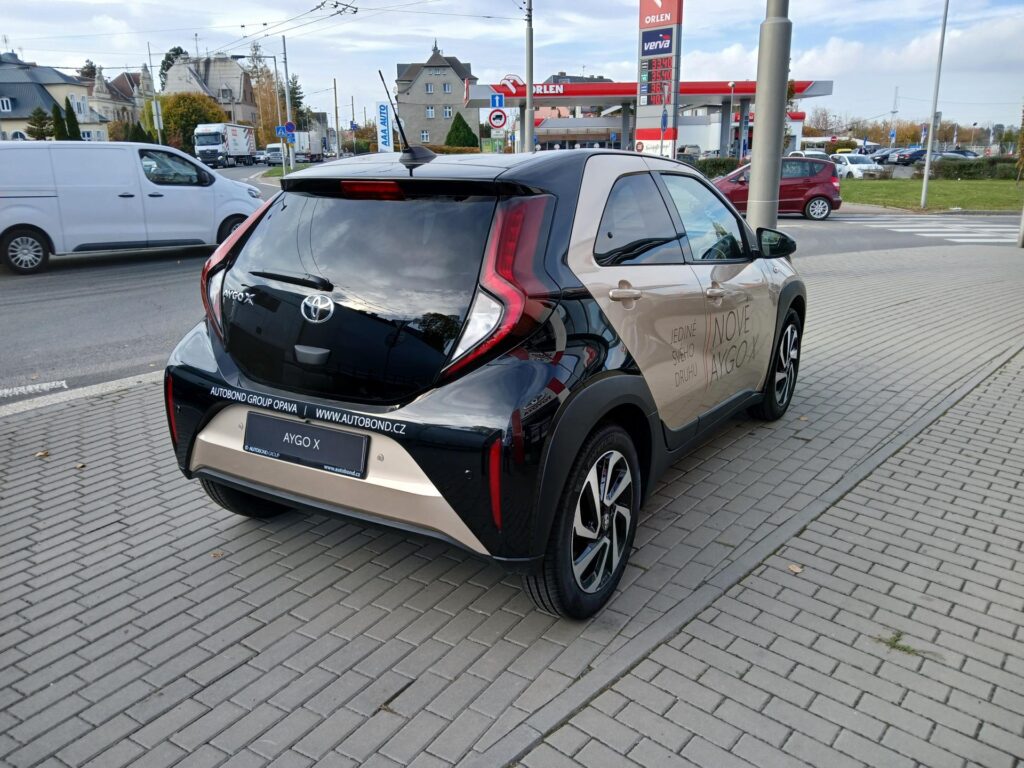 Toyota Aygo X  1,0 L Mechanická převodovka