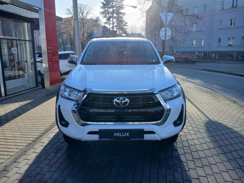 Toyota Hilux  Hilux 2.4 D 150k 6AT Active