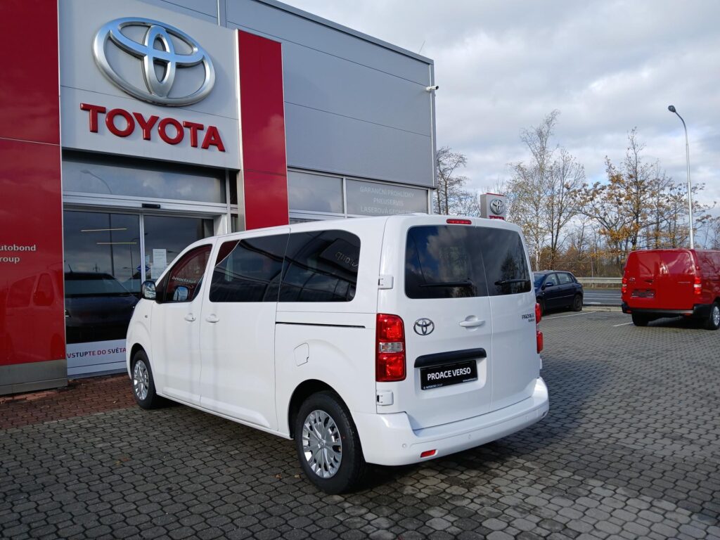 Toyota Proace Verso  2.0 D 6MT Business 9s