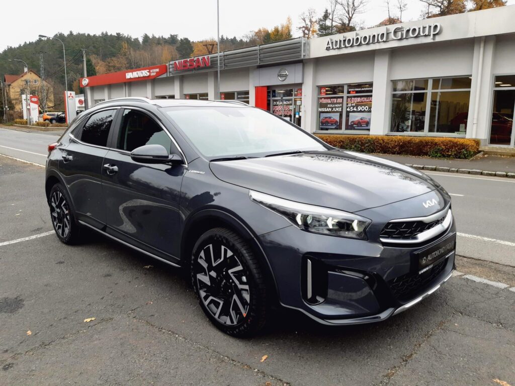 KIA XCeed  TOP 1.5 T-GDi MT