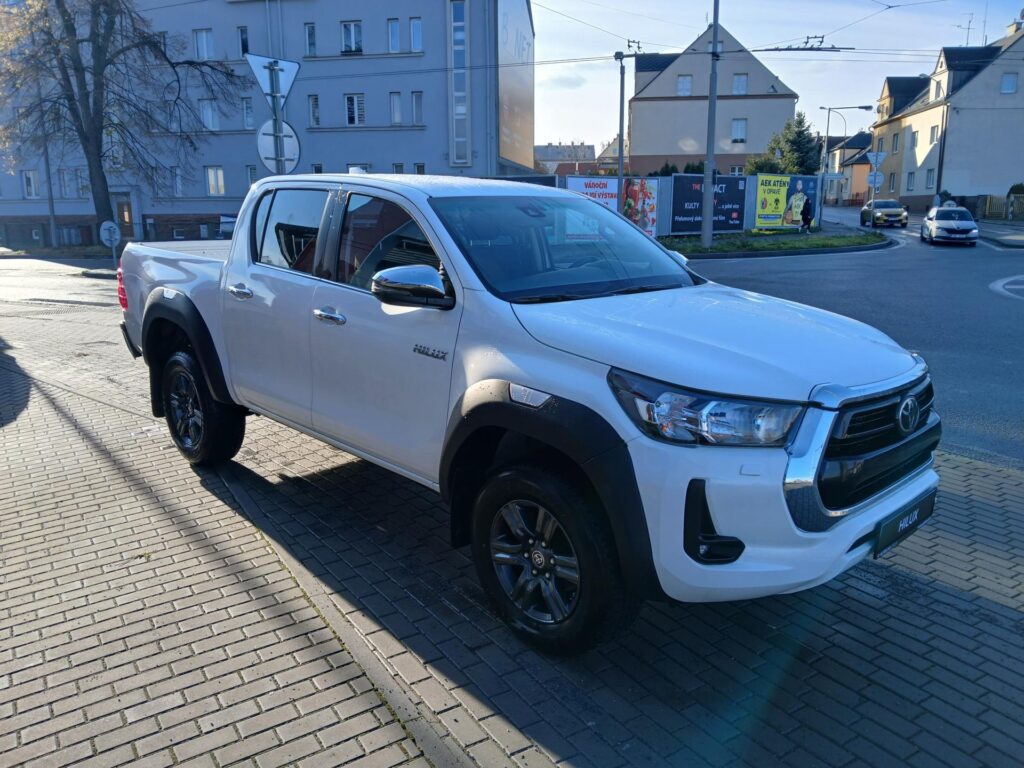 Toyota Hilux  Hilux 2.4 D 150k 6AT Active