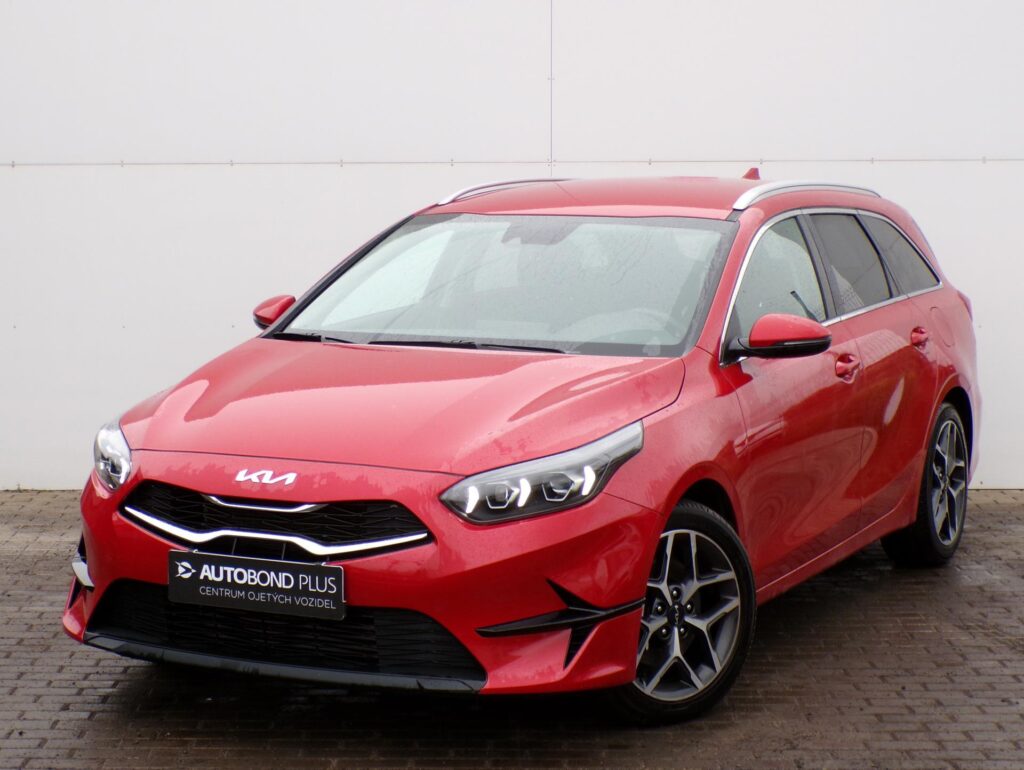 KIA Ceed  1.5 T-GDi 117kW TOP Smartkey