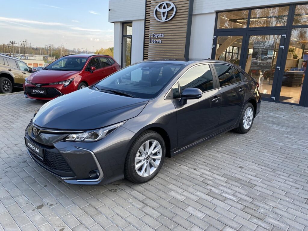 Toyota Corolla  1.5 6MT Klasik, Tažné, Doplňky