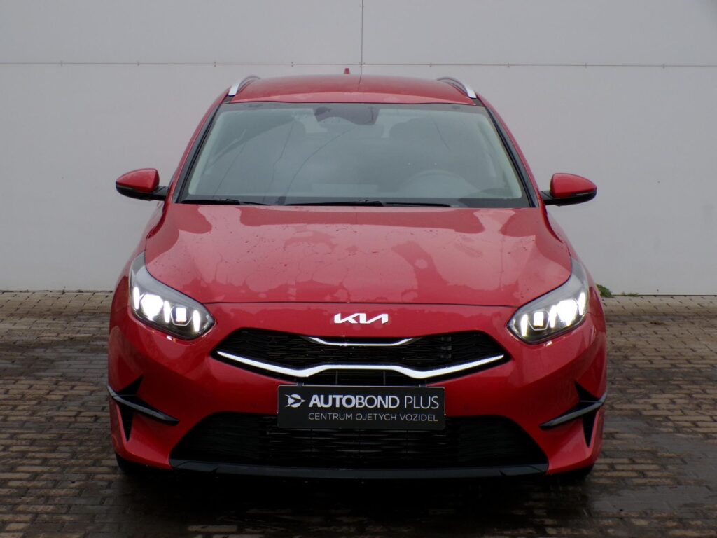 KIA Ceed  1.5 T-GDI 7DCT TOP Bussines