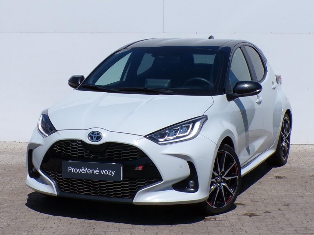 Toyota Yaris  1.5 HSD e-CVT GR-Sport SMART