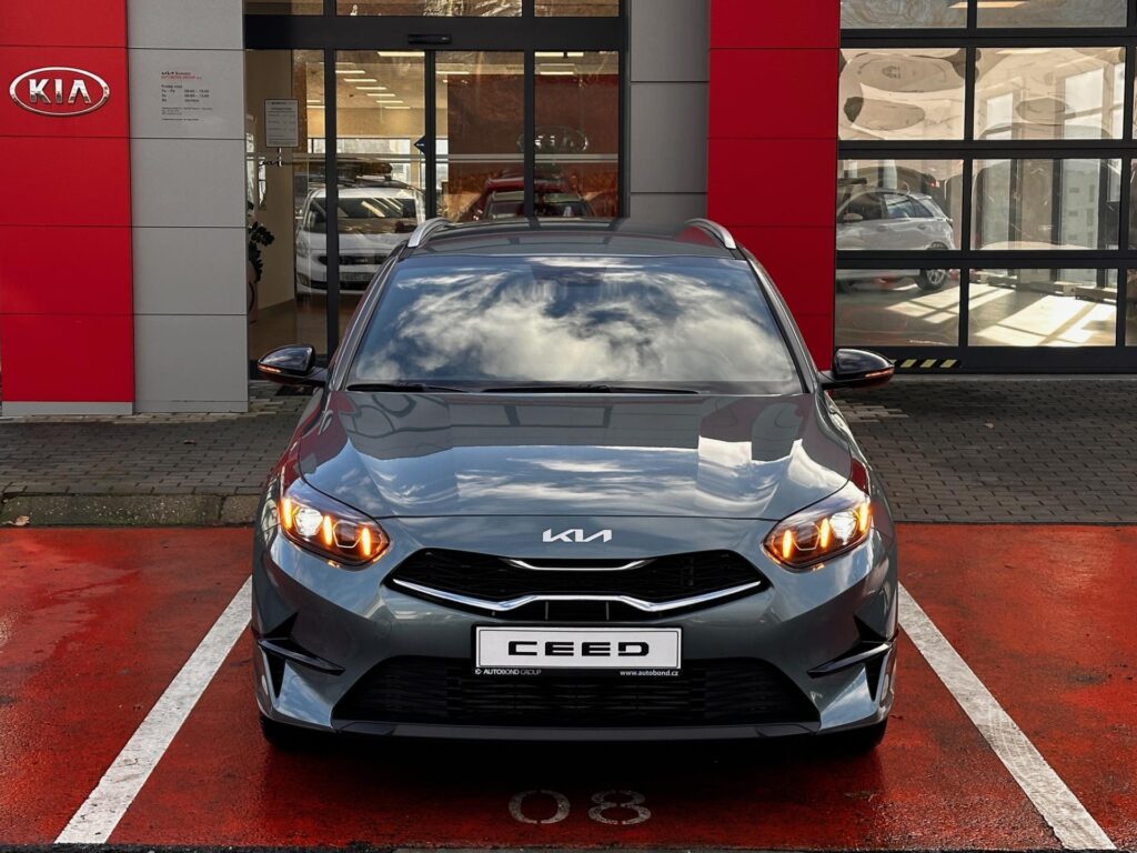 KIA Ceed  SW CD 1,5 T-GDi GPF EDICE 30 !SKLADEM!*